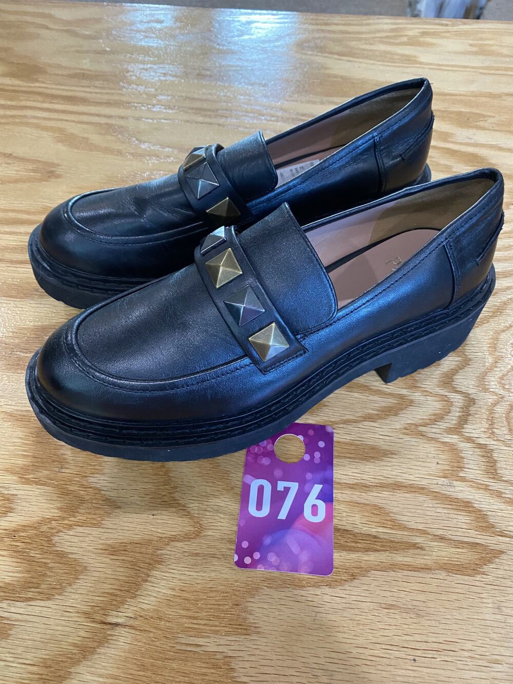 Linea Paolo Essex Women's 8.5 M Black Leather Studded Slip-On Chunky Loafers